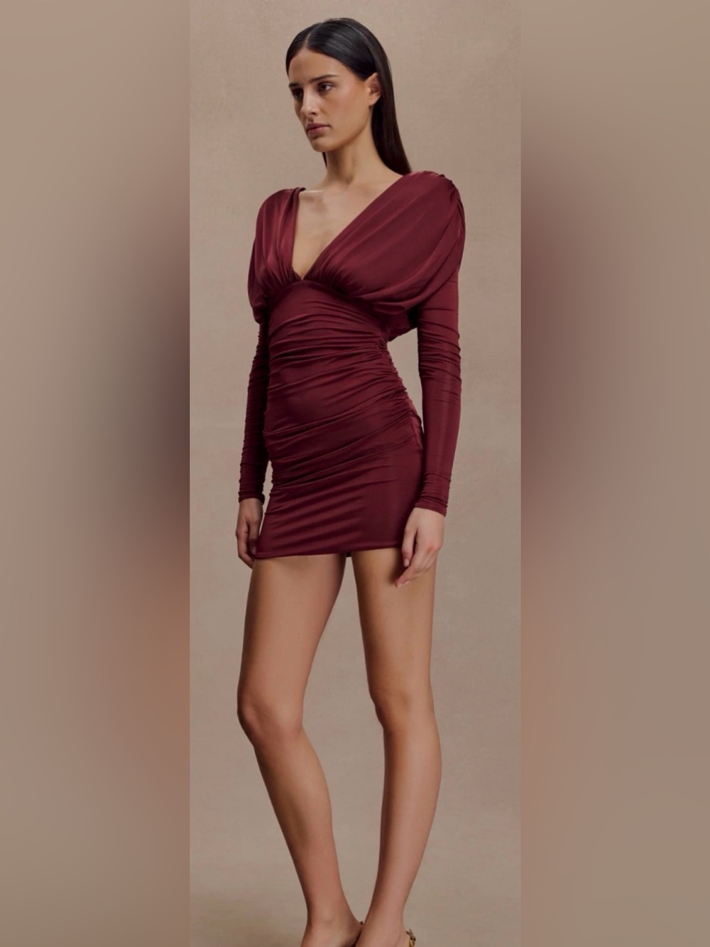 Meshki Burgundy Ruched V-Neck Long Sleeve Mini Dress